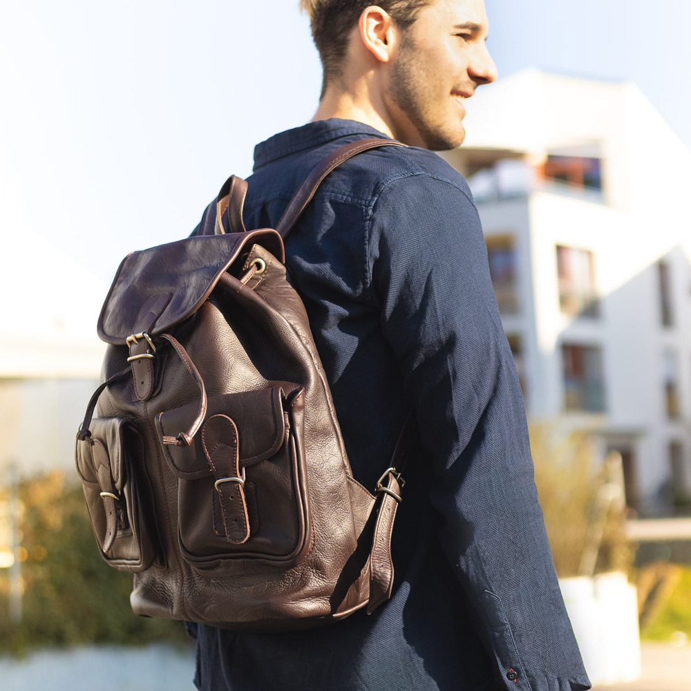 lederrucksack-herren-330hry.jpg