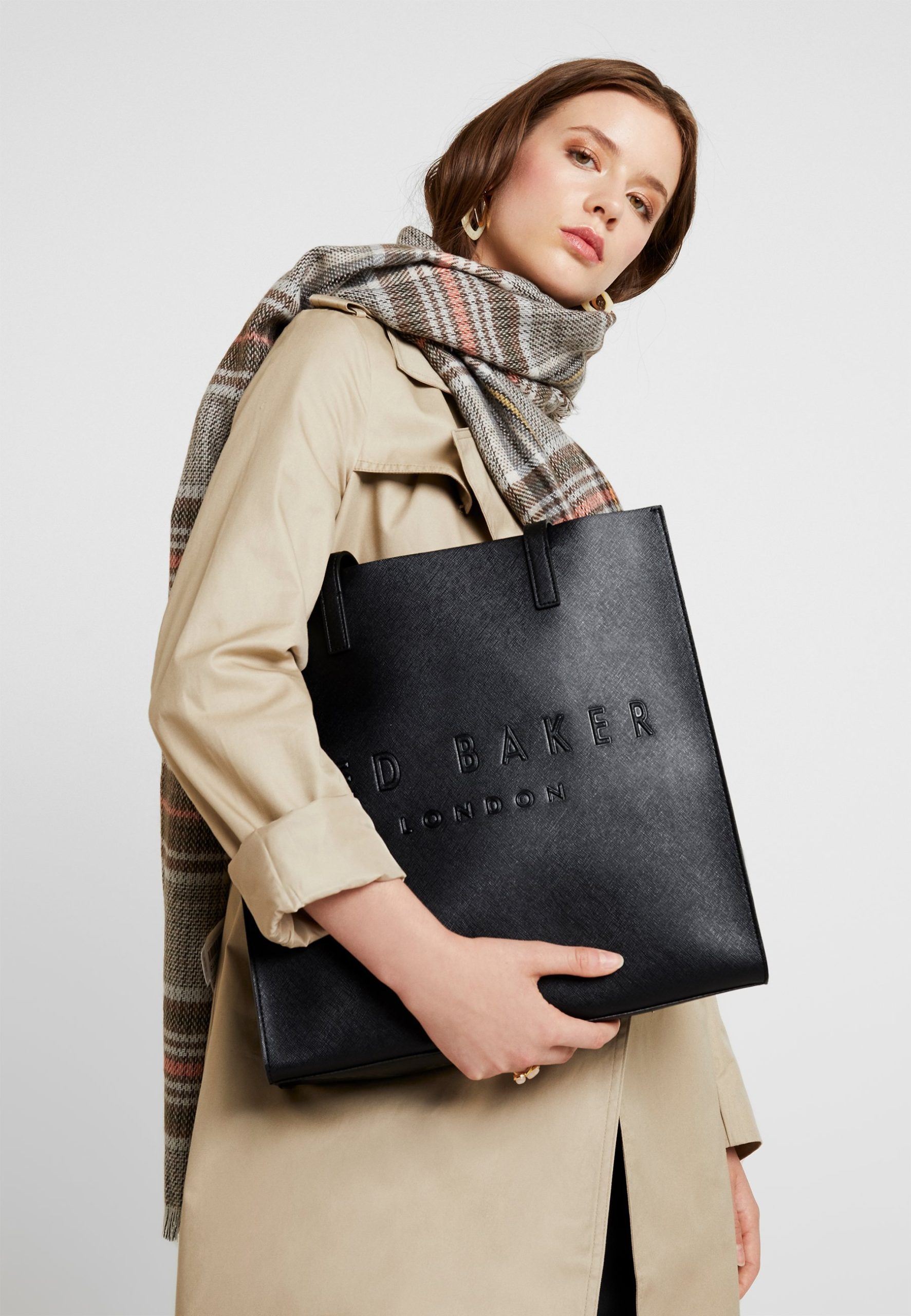 ted-baker-tasche-960nnp.jpg